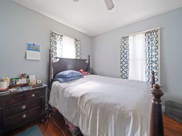 boston-massachusetts-59110492 picture