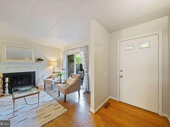 5th image of 1734 Dogwood Dr #C-6