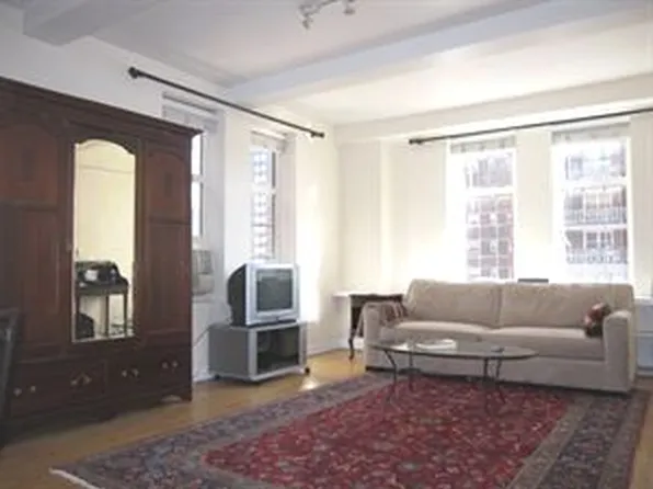 405 West 23rd Street image 1 of 18