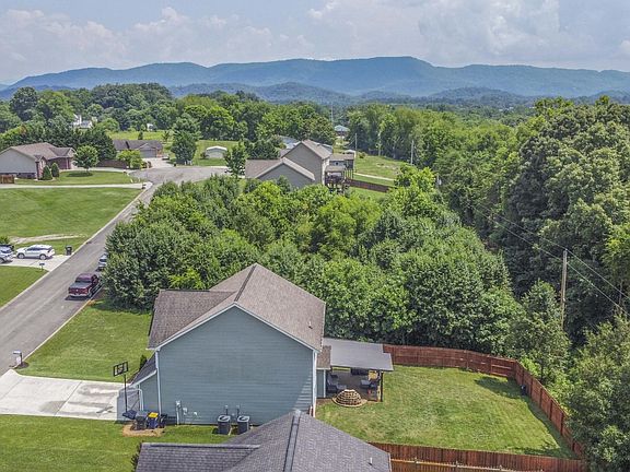 3rd image of 317 Wynberry Ct