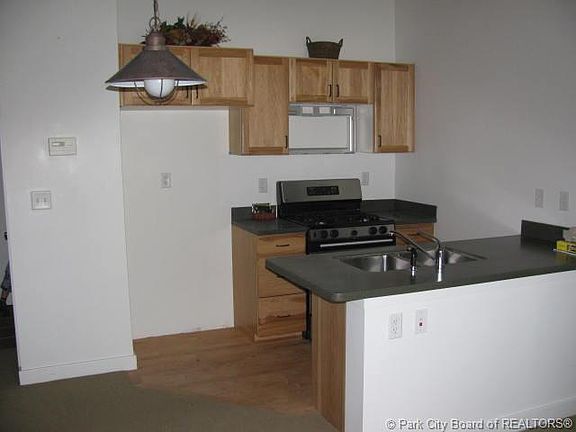 2nd image of 1364 W Stillwater Dr #1059