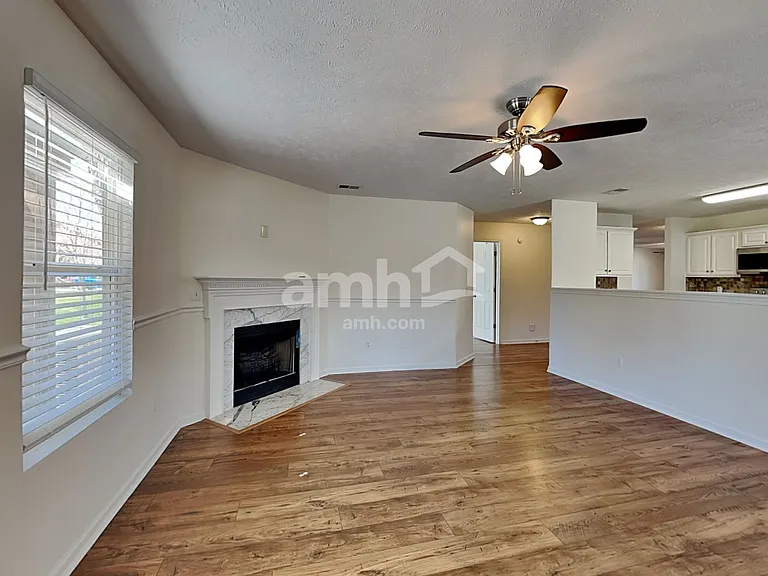 2840 Meadow Gln — Photo 8