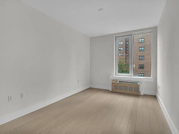 5th image of 109 Gold St APT 3B
