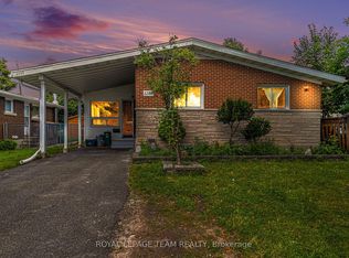 1285 Fellows Rd, Ottawa, ON K2C 2V8