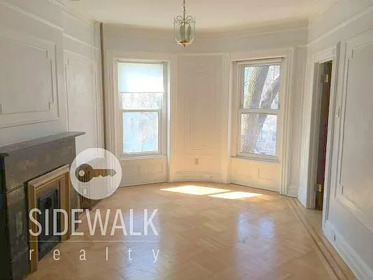 Rented by Sidewalk Realty LLC | media 19
