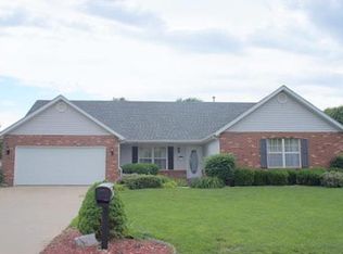 113 Bourdelais Dr, Swansea, IL