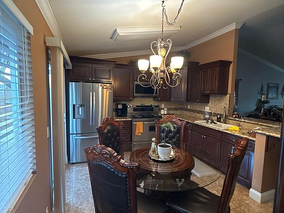3rd image of 235 Sumatra Dr