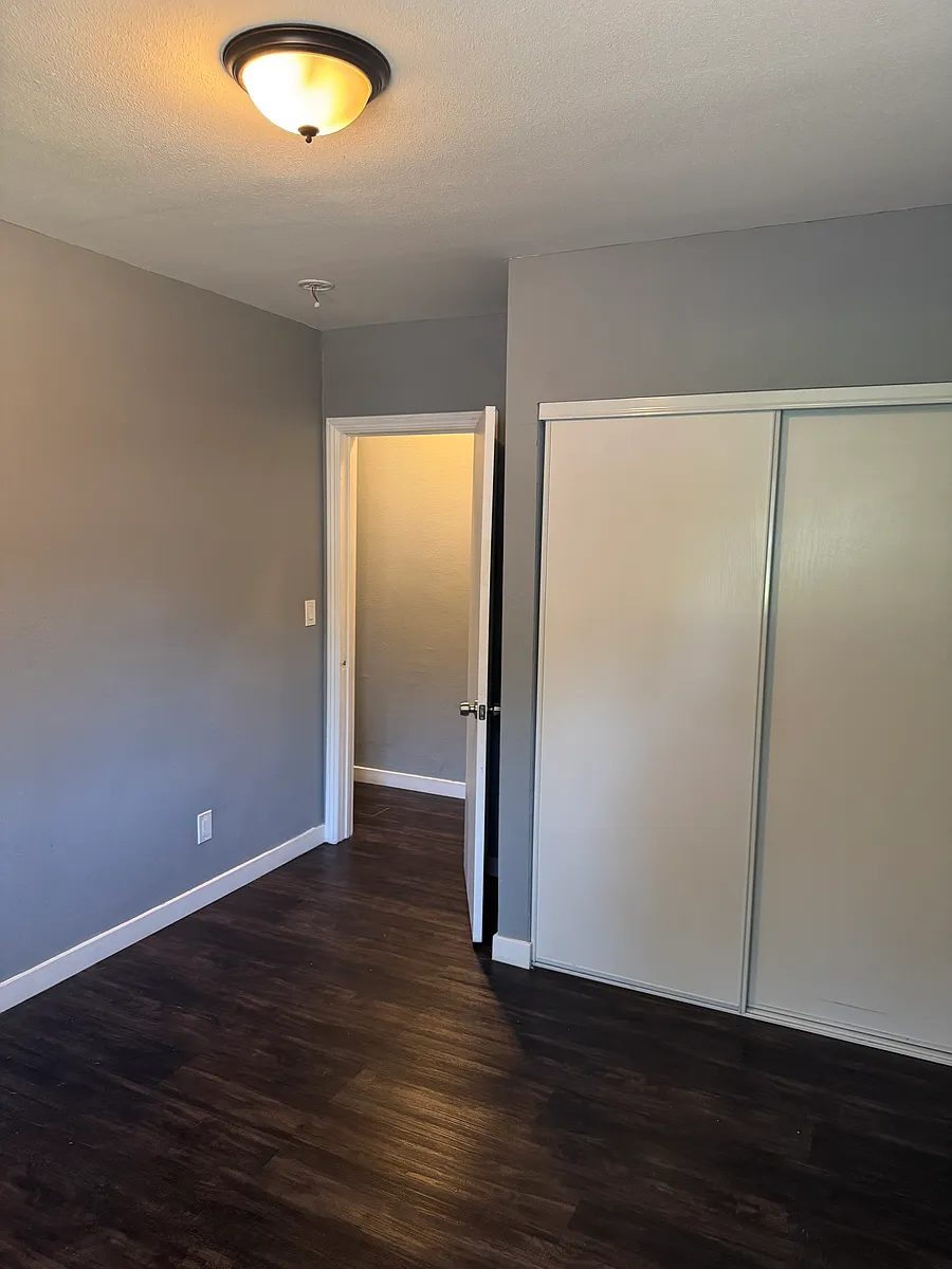 Photo 2 of 7 - 7901 Sierra Ave #3 - Fontana, CA Building Photo - 7901 Sierra Ave #3