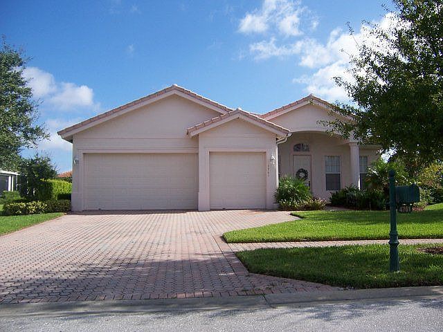 4761 SW Hammock Creek Drive