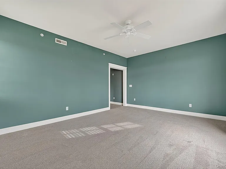 15 Cropsey St #15-3A — Photo 13