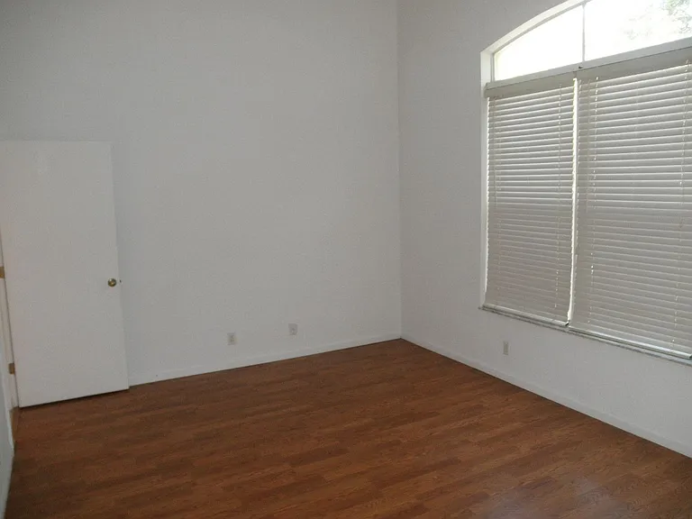 4311 N Magnolia Cir — Photo 13