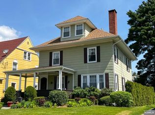 276 Hamilton Pl, Hackensack, NJ 07601