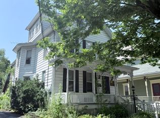 521 Sarah St, Stroudsburg, PA 18360