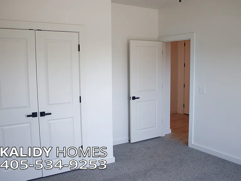 1925 E Springer Ave — Photo 10