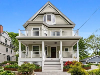 228 Langley Rd, Newton, MA, 02459