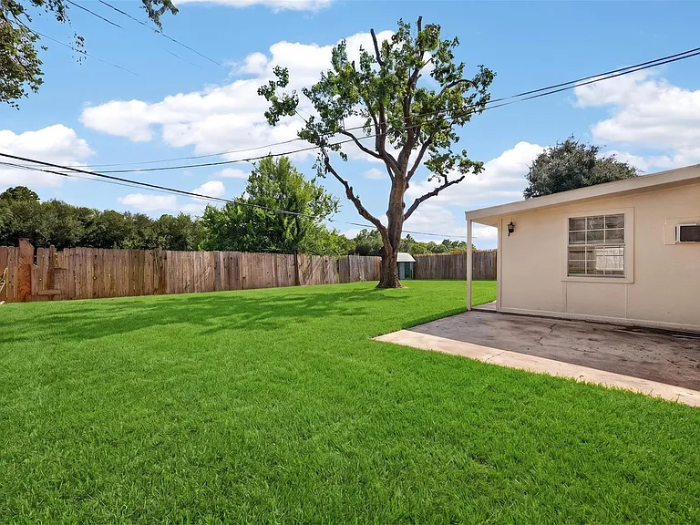 11239 Carvel Ln — Photo 41