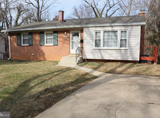 5605 Pier Dr, Rockville, MD 20851