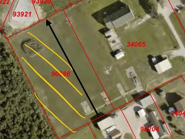 W Maple St, Pt O Connor, TX 77982