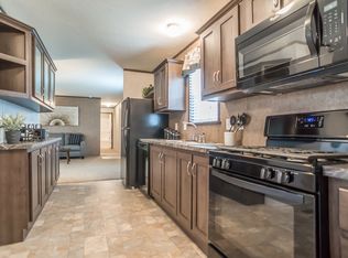 21420 Le Fleur Dr, Macomb, MI