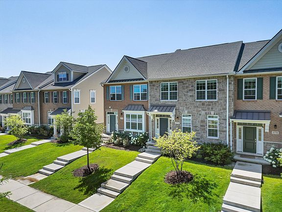 2nd image of 2772 Ashcombe Dr