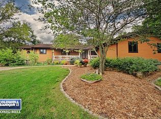 5055 Deerfield Dr, Morris, IL 60450