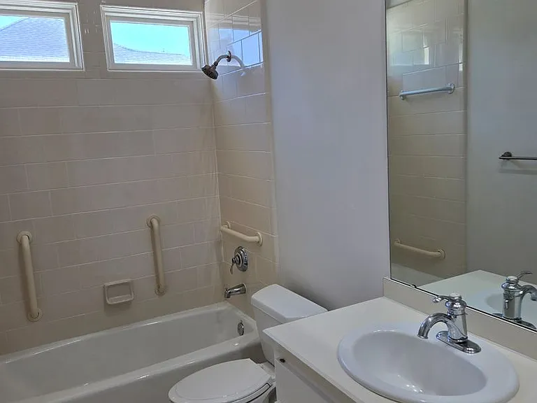 6714 SW 40th Ter — Photo 30