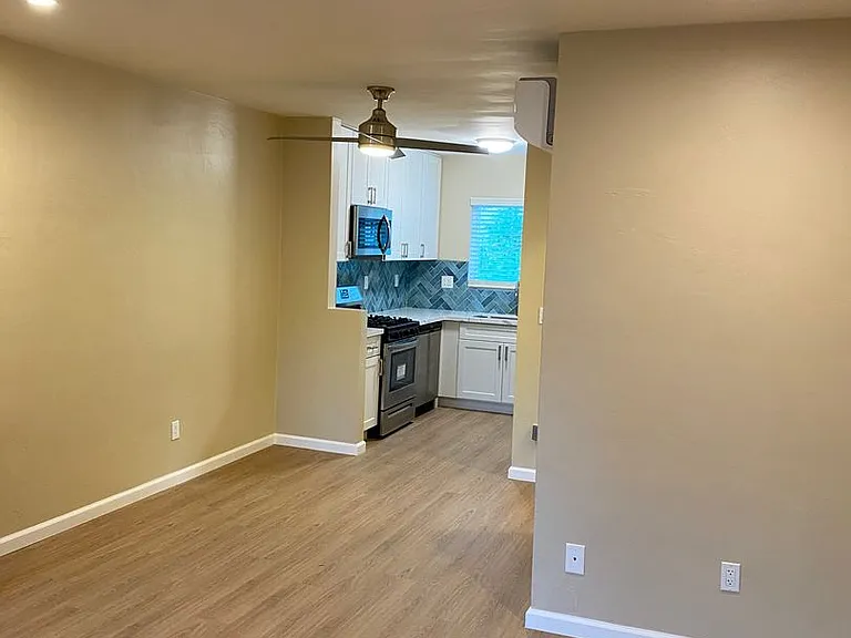 1411 Tyler Avenue — Photo 11