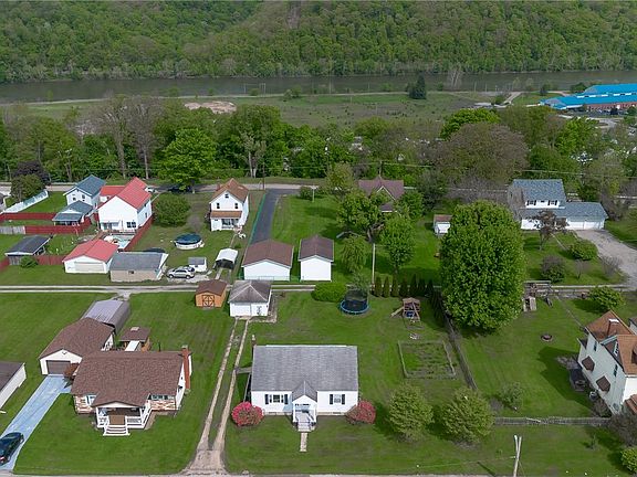 4th image of 619 Painter Ave