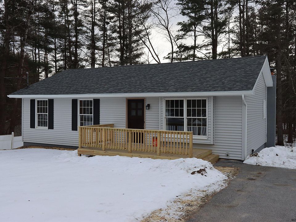 1st image of 977 E River Dr