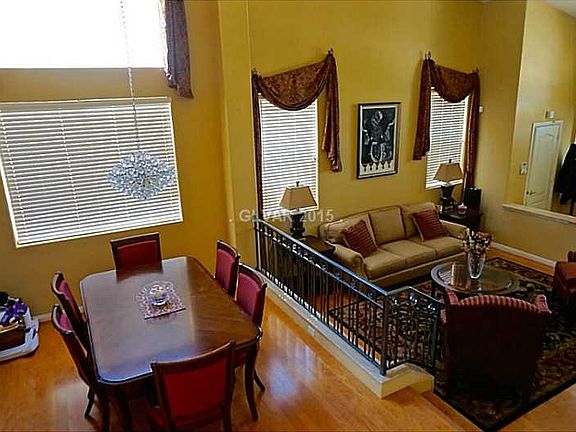 4th image of 7917 Darby Ave