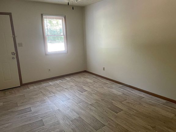 3rd image of 305-317 Thomas Ave #309-M