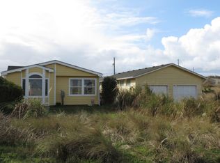 2001 NW Marineview Dr, Waldport, OR 97394