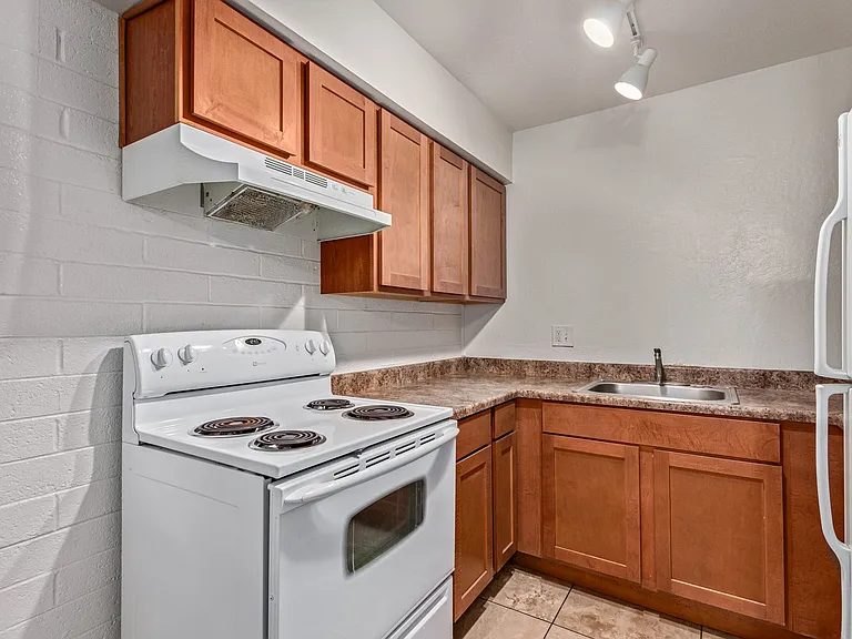 Garden-Style Living in Arcadia Lite | Move-In Specials Available — Photo 9
