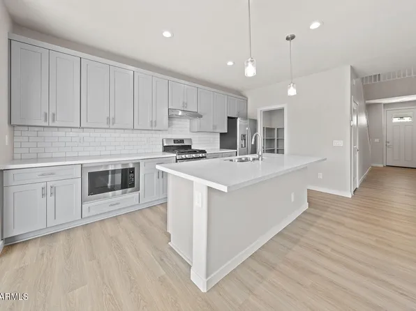 2201 N IOWA Street, Chandler, AZ 85225