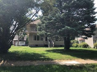 402 Sullivan Ave, Waterloo, IA 50701