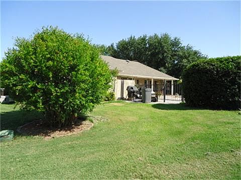 3rd image of 224 Oakmont Dr