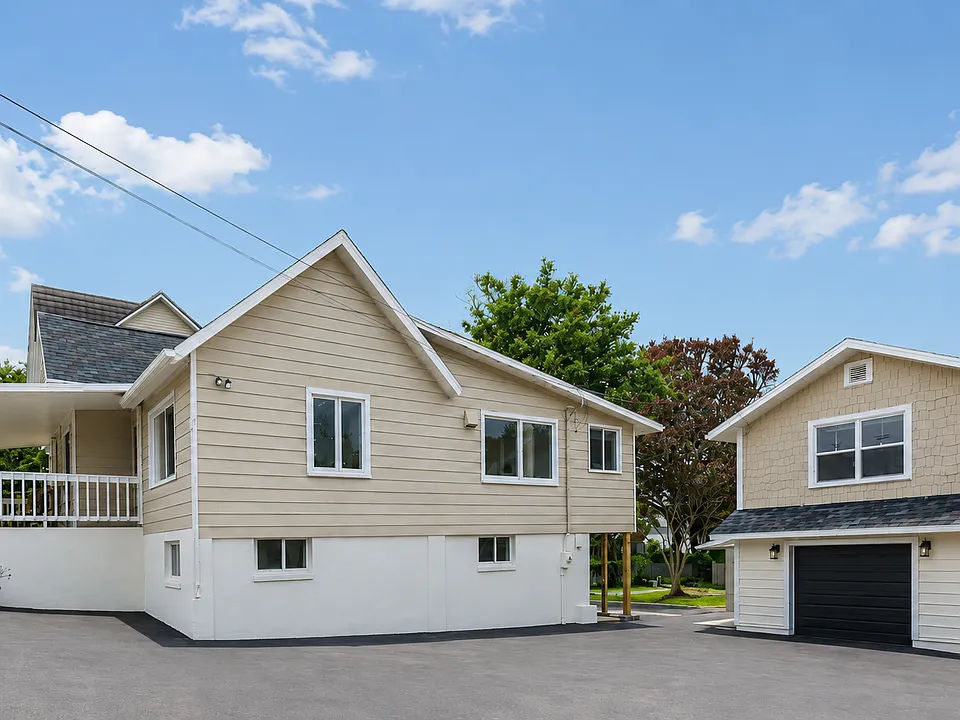 44 Barton Ave #2