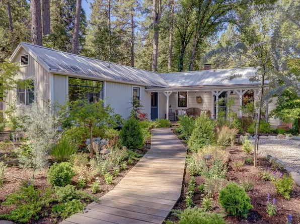 10814 Genasci Rd, Nevada City, CA 95959