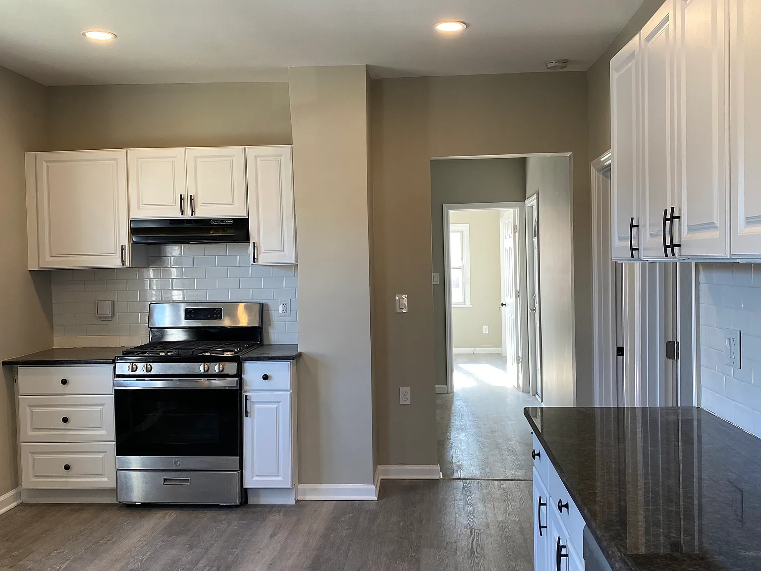 156 Cambridge Ave — Photo 4
