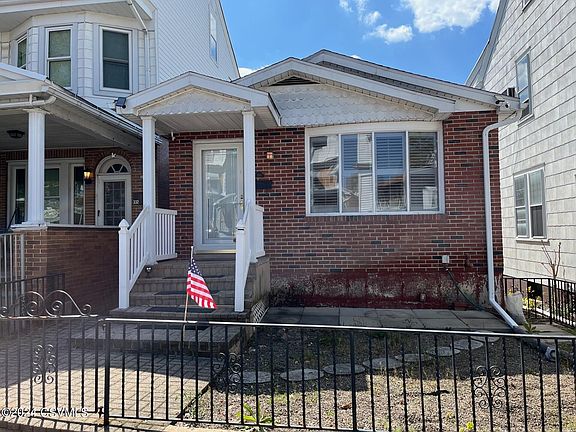 3rd image of 330 S Oak St