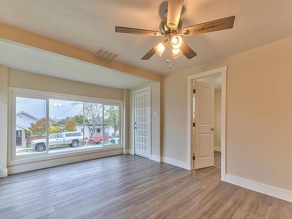 3rd image of 309 7th St