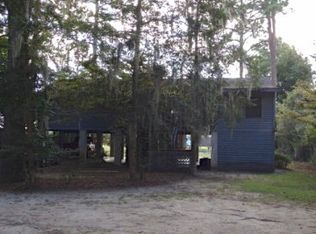 1033 Egret Ln NE, Townsend, GA 31331