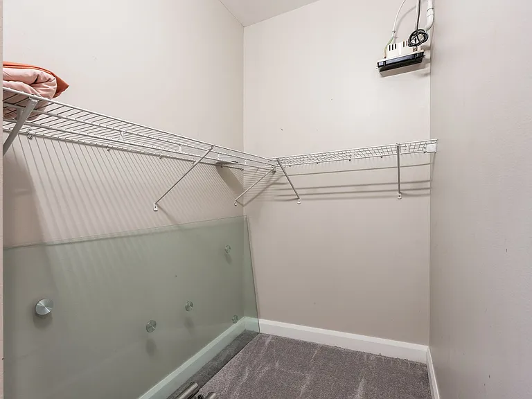 Walk-in closet