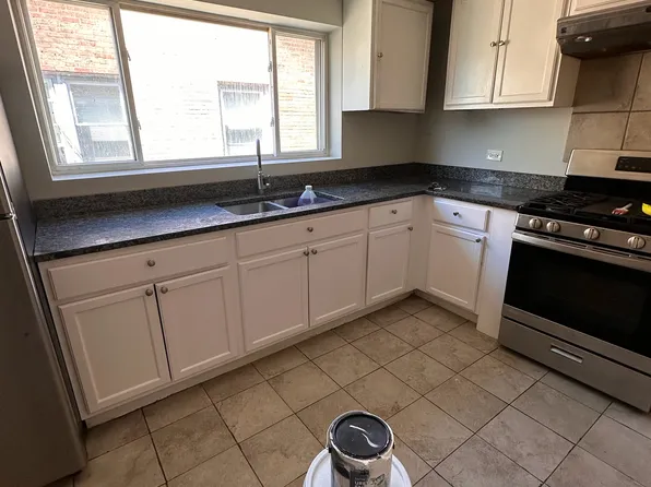 1013 Bellwood Ave APT 2W, Bellwood, IL 60104