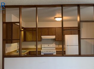 Smart Renting: All-Inclusive Living + Pet Welcome in Chippewa Falls!, Chippewa Falls, WI 54729