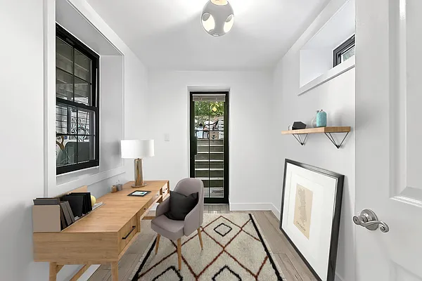 Rented by Freestone Property Group | media 9