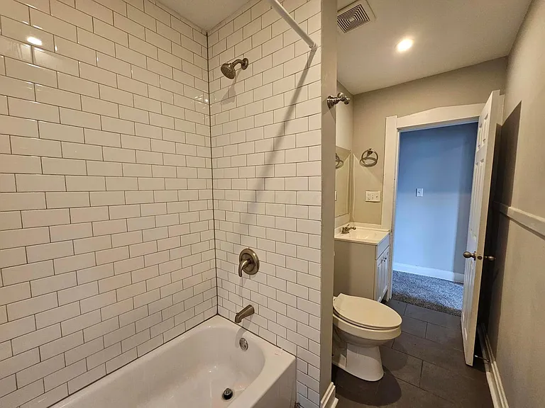 1064 Scott St — Photo 13