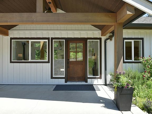 3rd image of 1860 Arboretum Dr
