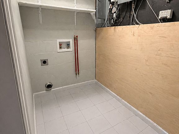 3rd image of 507 Grand Ave #B