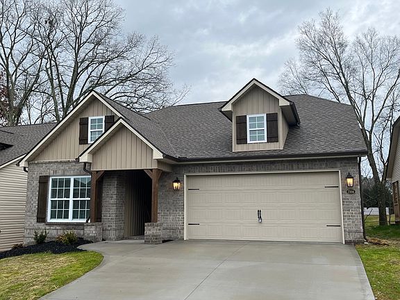 2nd image of 912 E Beaver Creek Dr